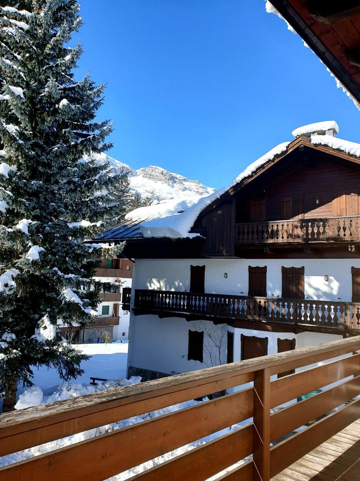 Luminoso Ed Accogliente, Centralissimo Appartamento Indipendente Cortina d'Ampezzo Luaran gambar