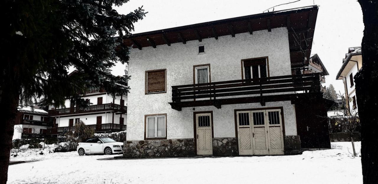 Luminoso Ed Accogliente, Centralissimo Appartamento Indipendente Cortina d'Ampezzo Luaran gambar